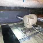 排気用ブロア設置及びダクト配管作業1