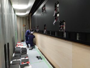 京都市超大型テレビモニター 設置作業2