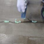 実験室床塗装作業_下地処理工程