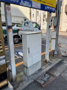 台東区東上野_落書き除去作業4