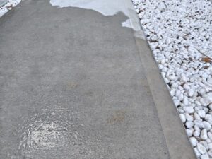 千葉市若葉区 オイル痕除去作業3
