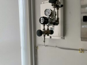 稲敷市_N2ガス配管作業1