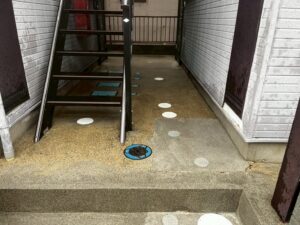 アパート共用部洗浄作業4