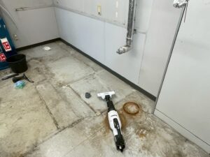 西池袋_大学研究室実験台撤去2