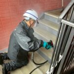 足立区興野アパート共用部洗浄2